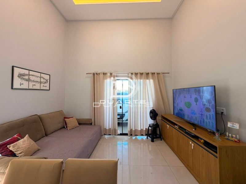 Agio de casa em bairro Residencial Vida Nova